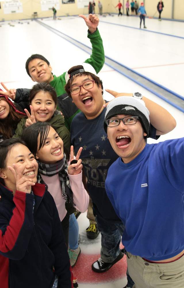 Naseby Curling is great fun with friends