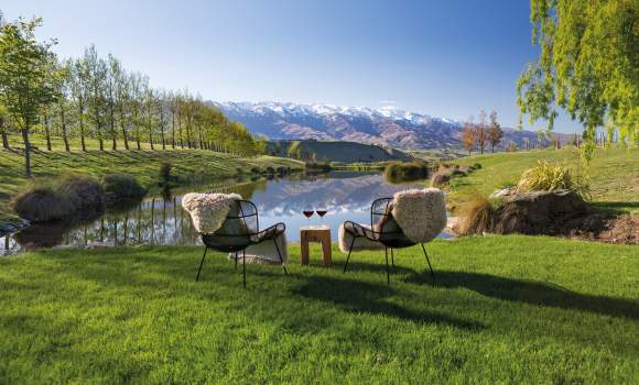 Central Otago Cloudy Bay pinot by the lake v2