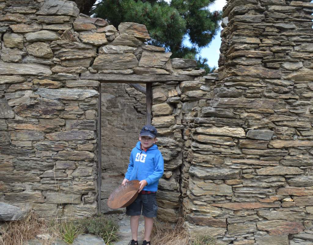 Clutha River Cruises Roxburgh Gorge Heritage Cruise Doctors Point Cottage