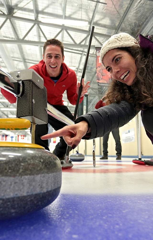 Curling in Naseby  Measuring the stone closest to the House
